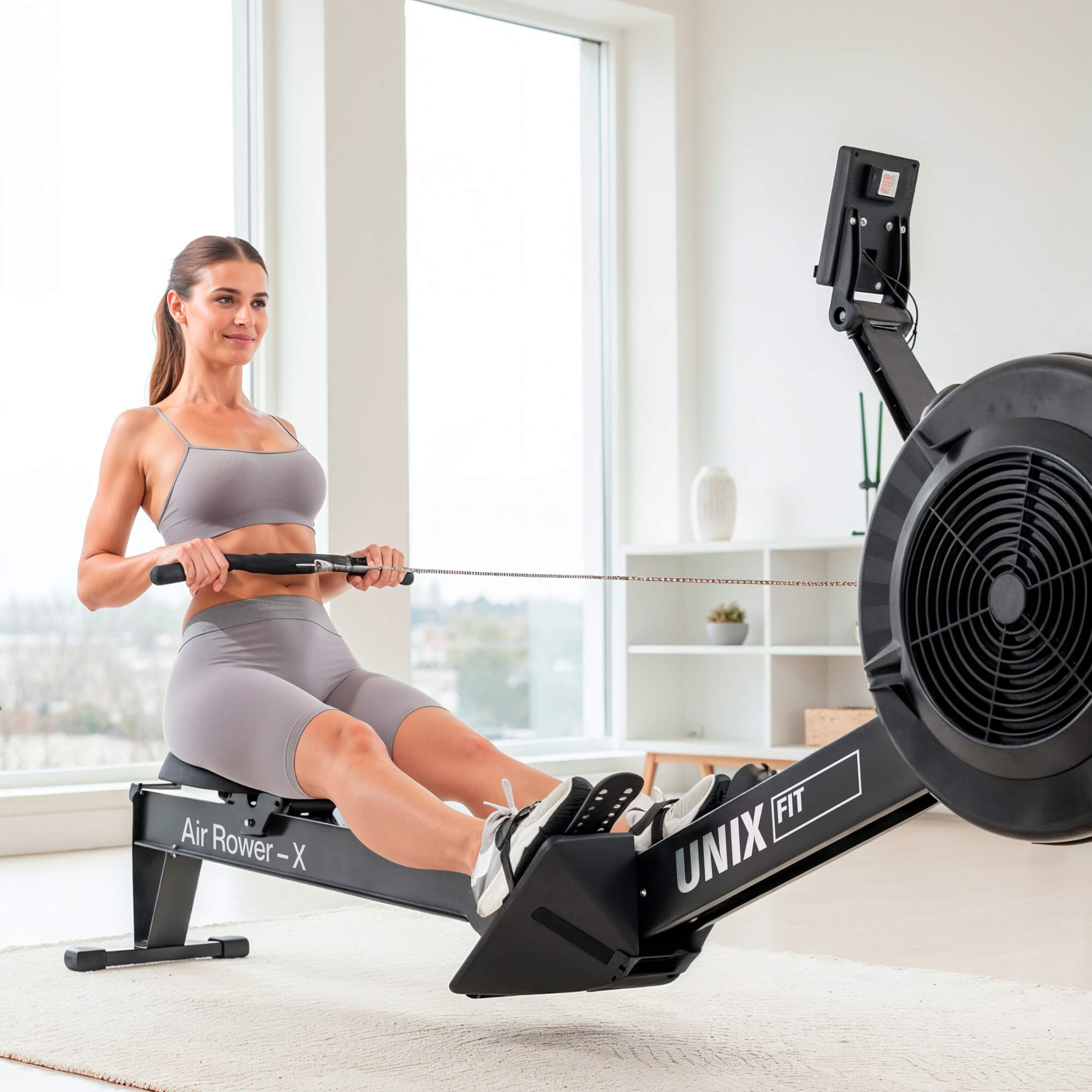 Гребной тренажер UNIX Fit  аэродинамическая нагрузка / Air Rower-X черный